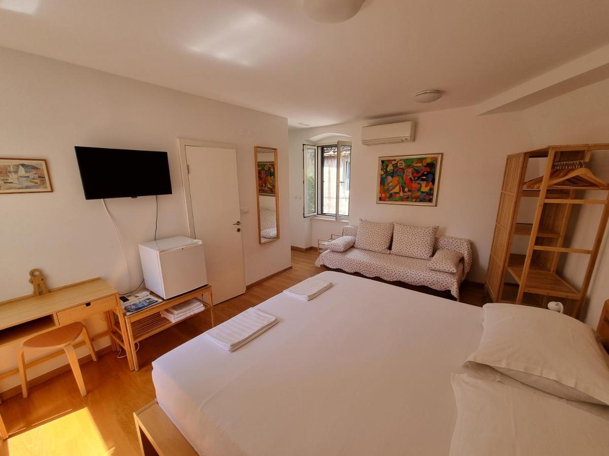 Guest house Malena Palace Experience 3*