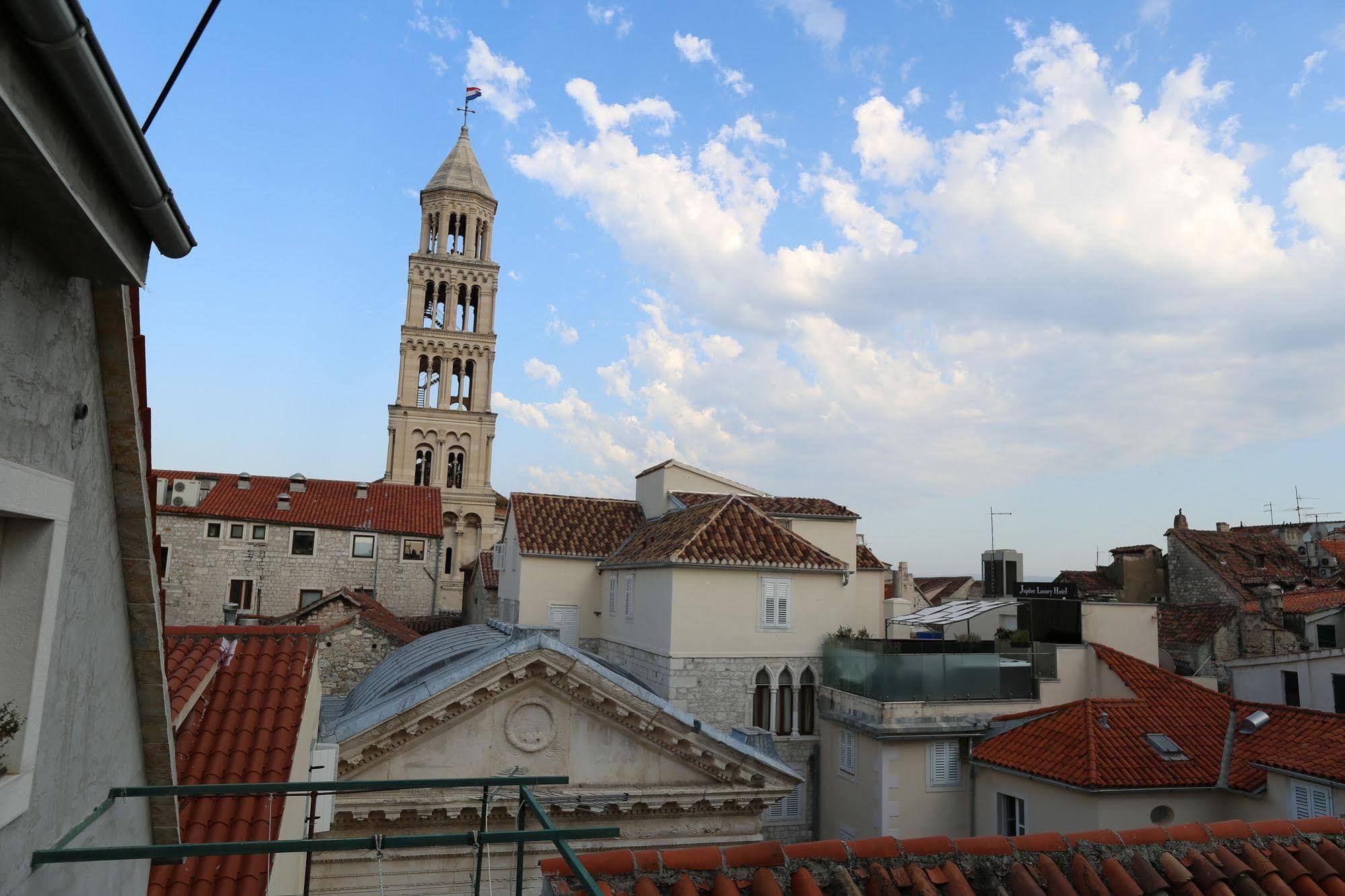 Malena Palace Experience Guest house